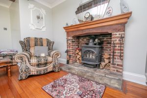 GUTTERIDGE HALL LANE- click for photo gallery